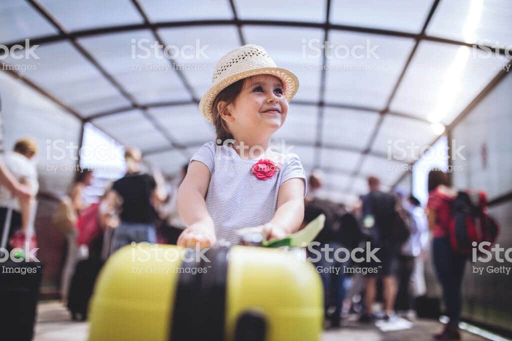 Large image with caption left sided